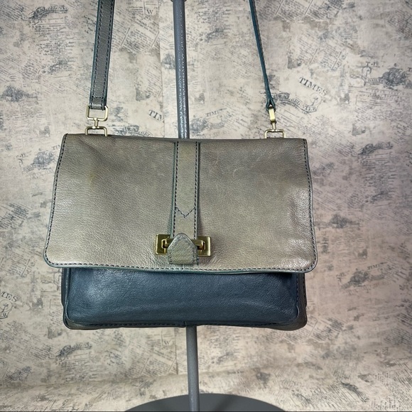 Fossil Crossbody Leather Bag - Picture 11 of 14